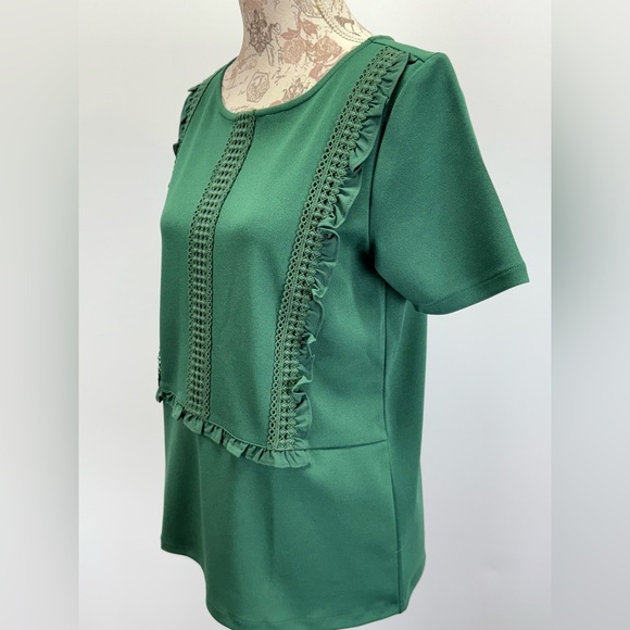 ANN TAYLOR Hunter green ruffle front short sleeve top size S - Picture 3 of 12